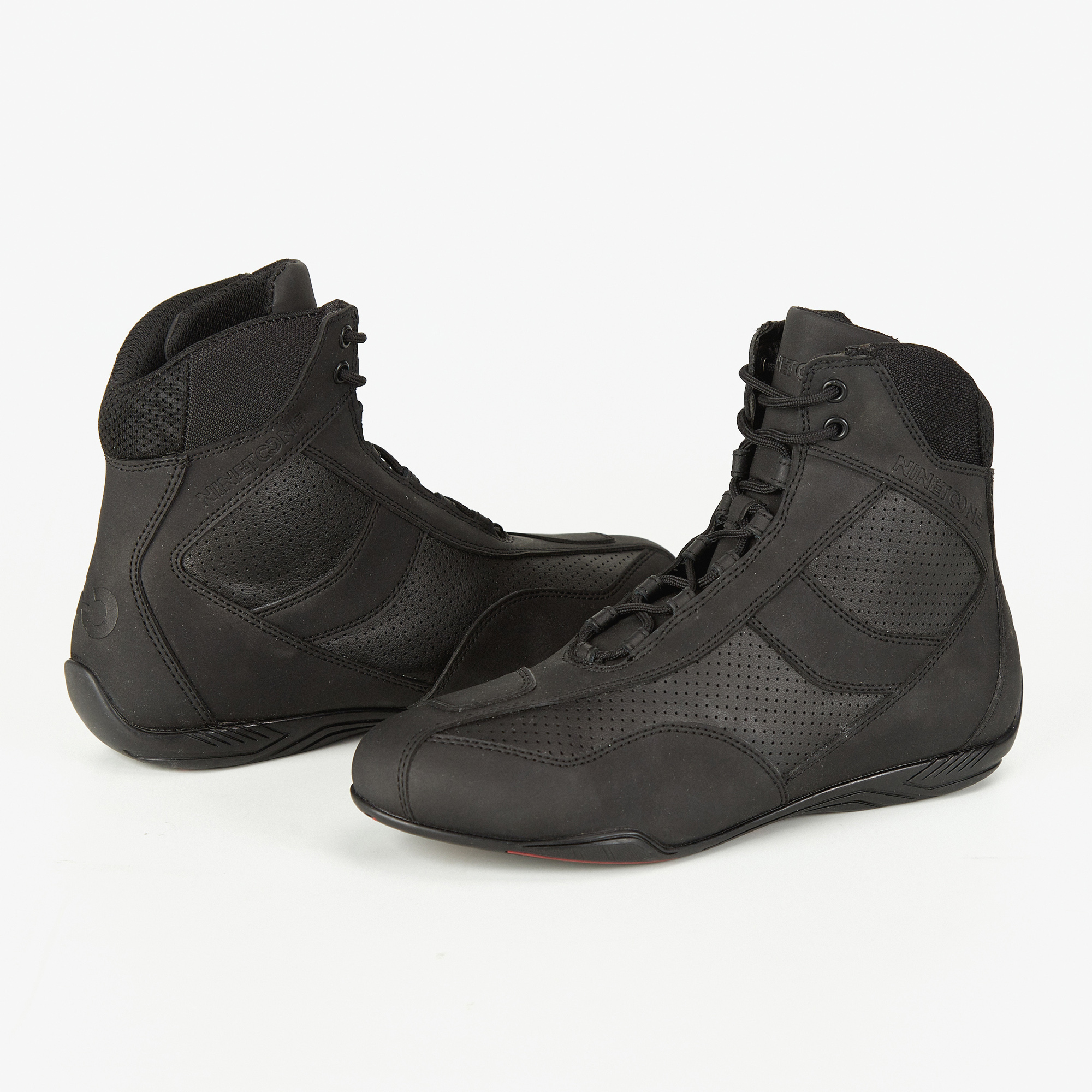SNEAKERS_TOKIO_NEGRAS_20221.jpg