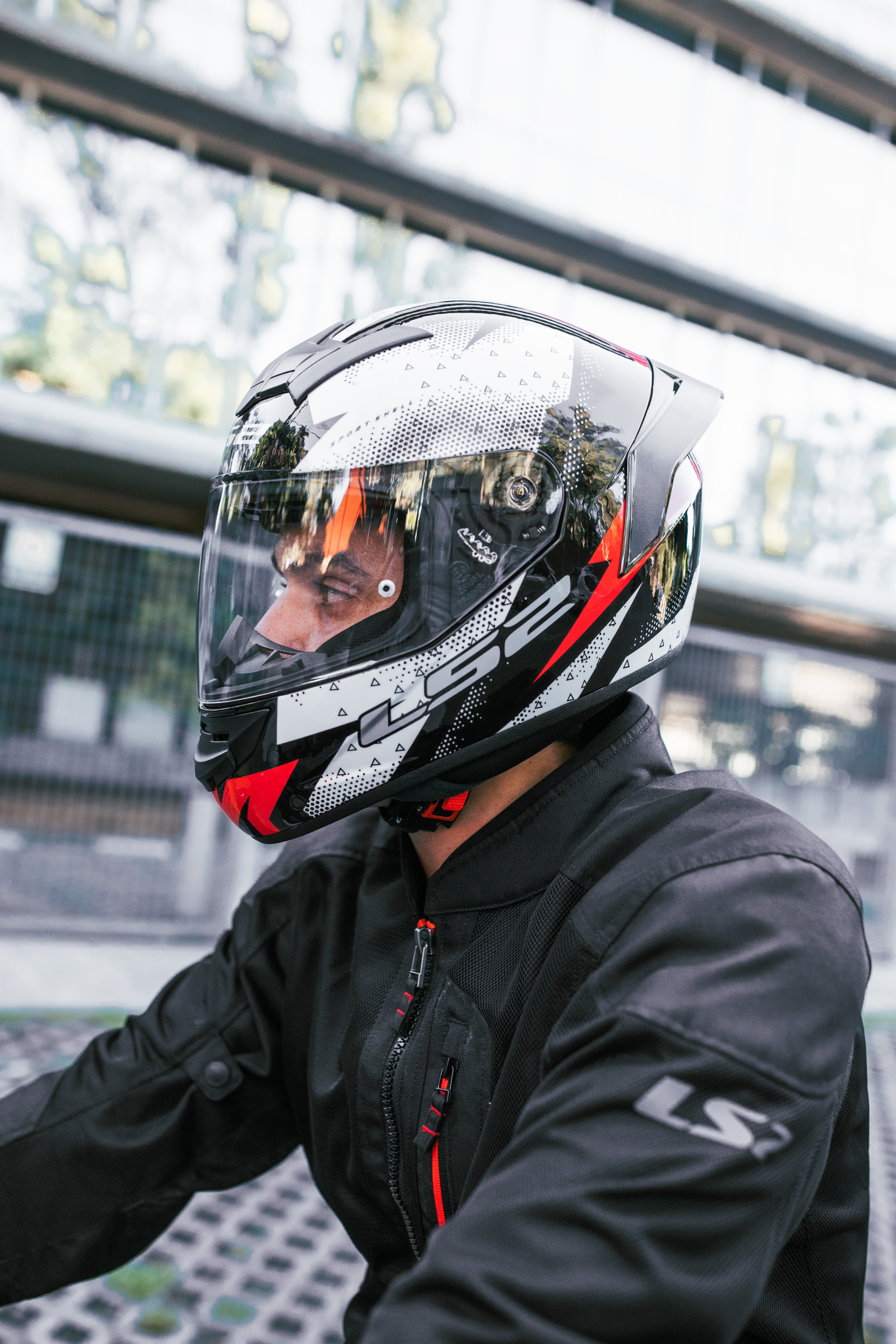 SERVICOM.LS2.0224.48.jpg