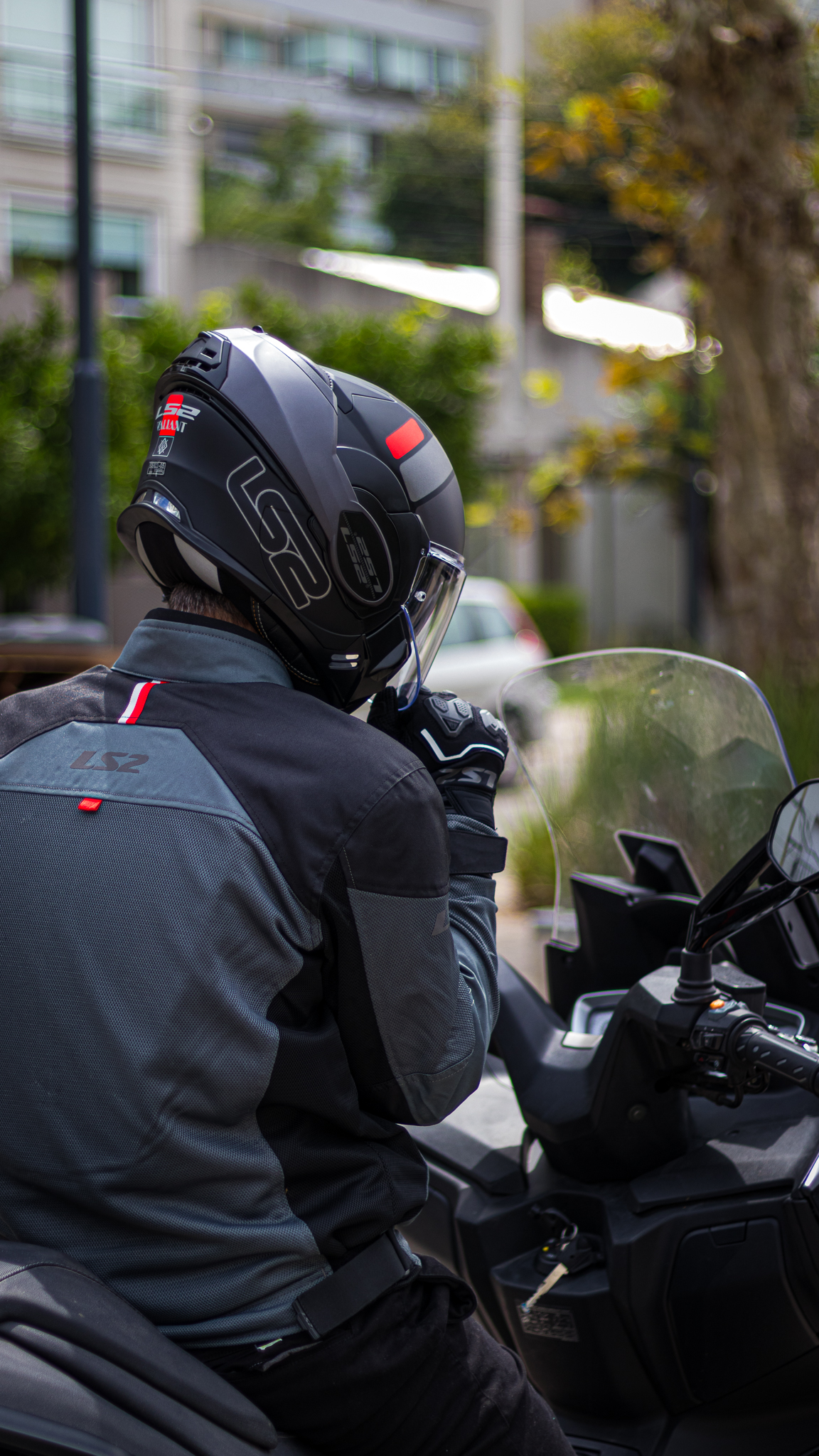 valiant-ls2-32.jpg