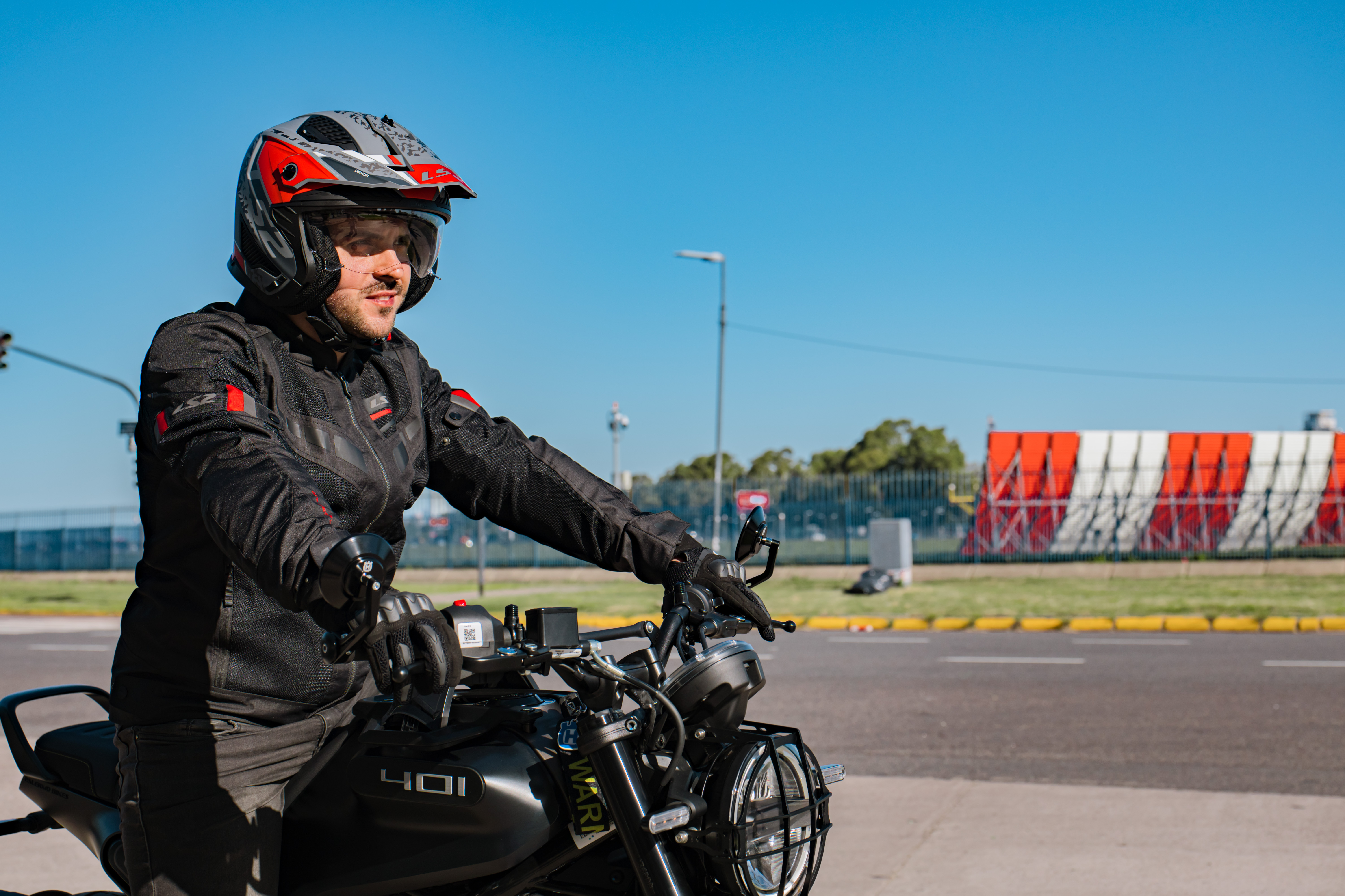 SERVICOM.LS2.0325.377.jpg