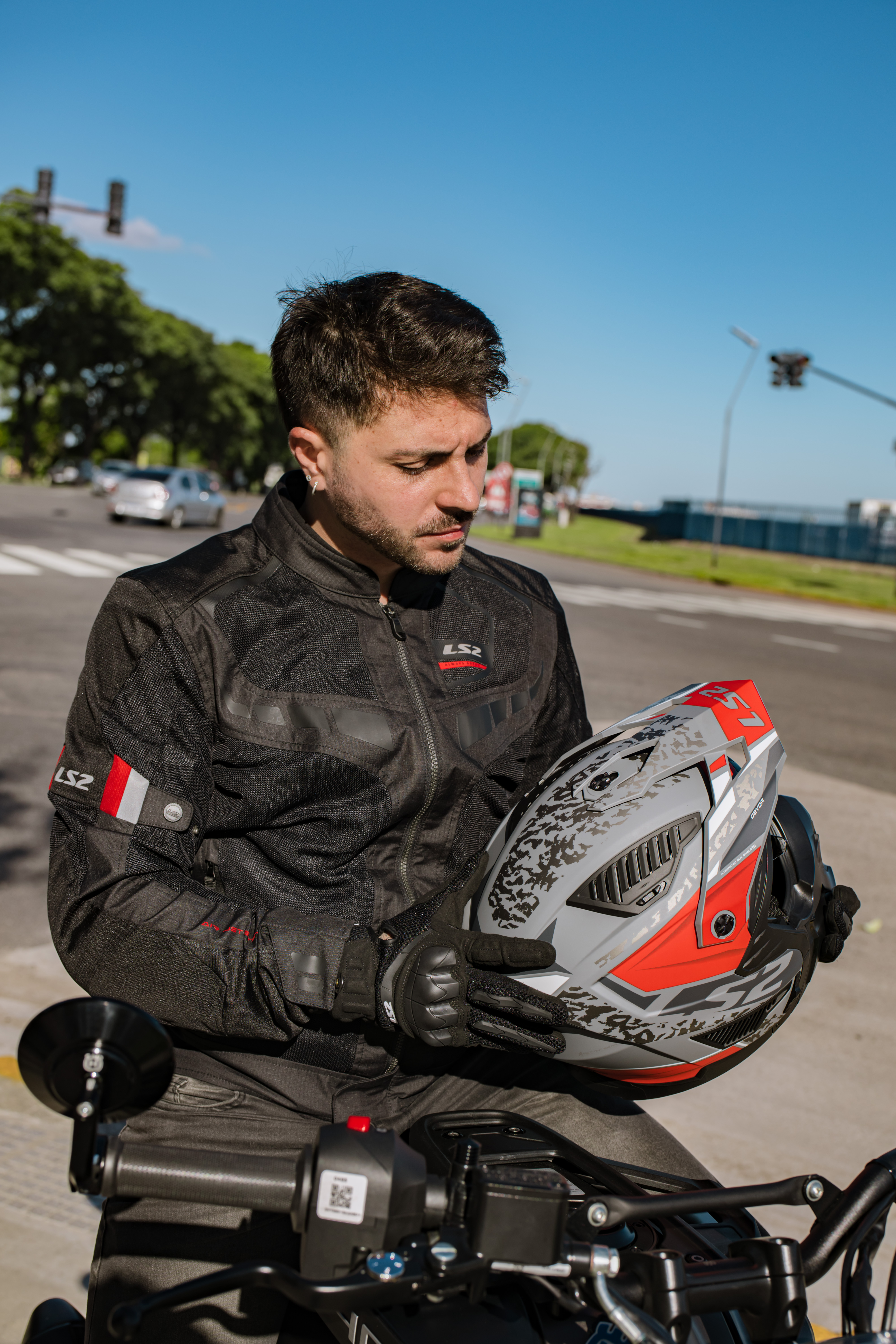 SERVICOM.LS2.0325.446.jpg
