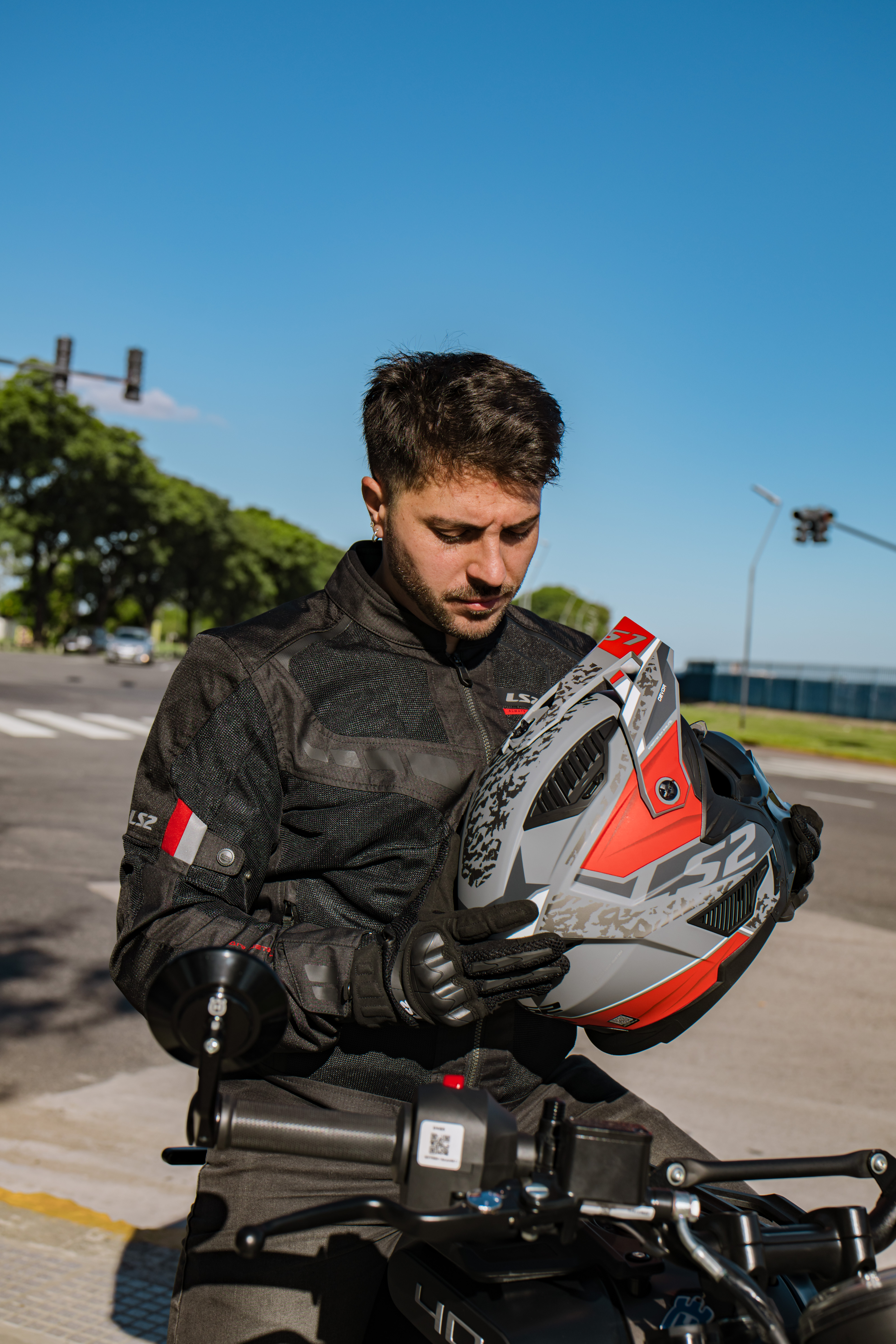 SERVICOM.LS2.0325.447.jpg