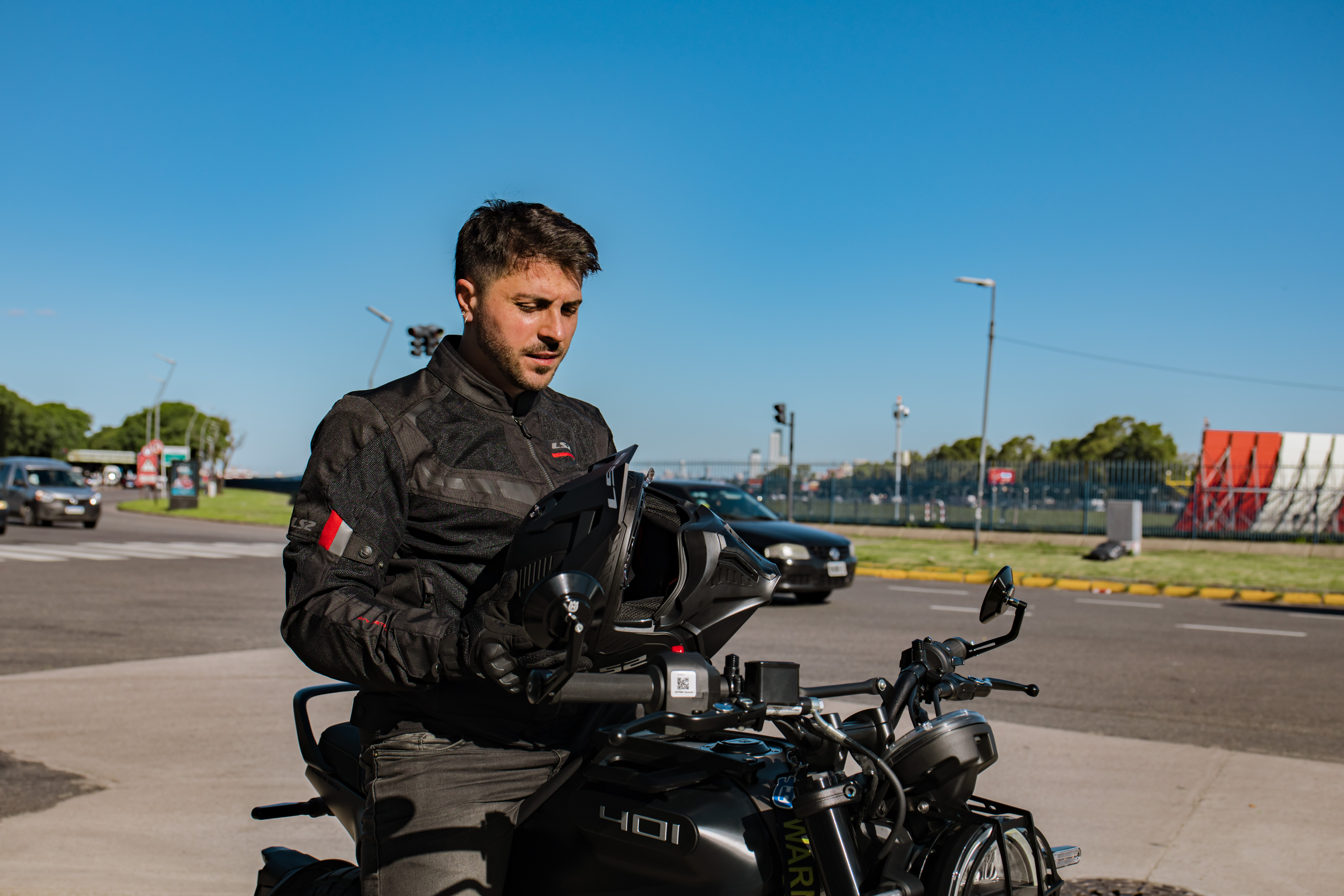 SERVICOM.LS2.0325.423.jpg