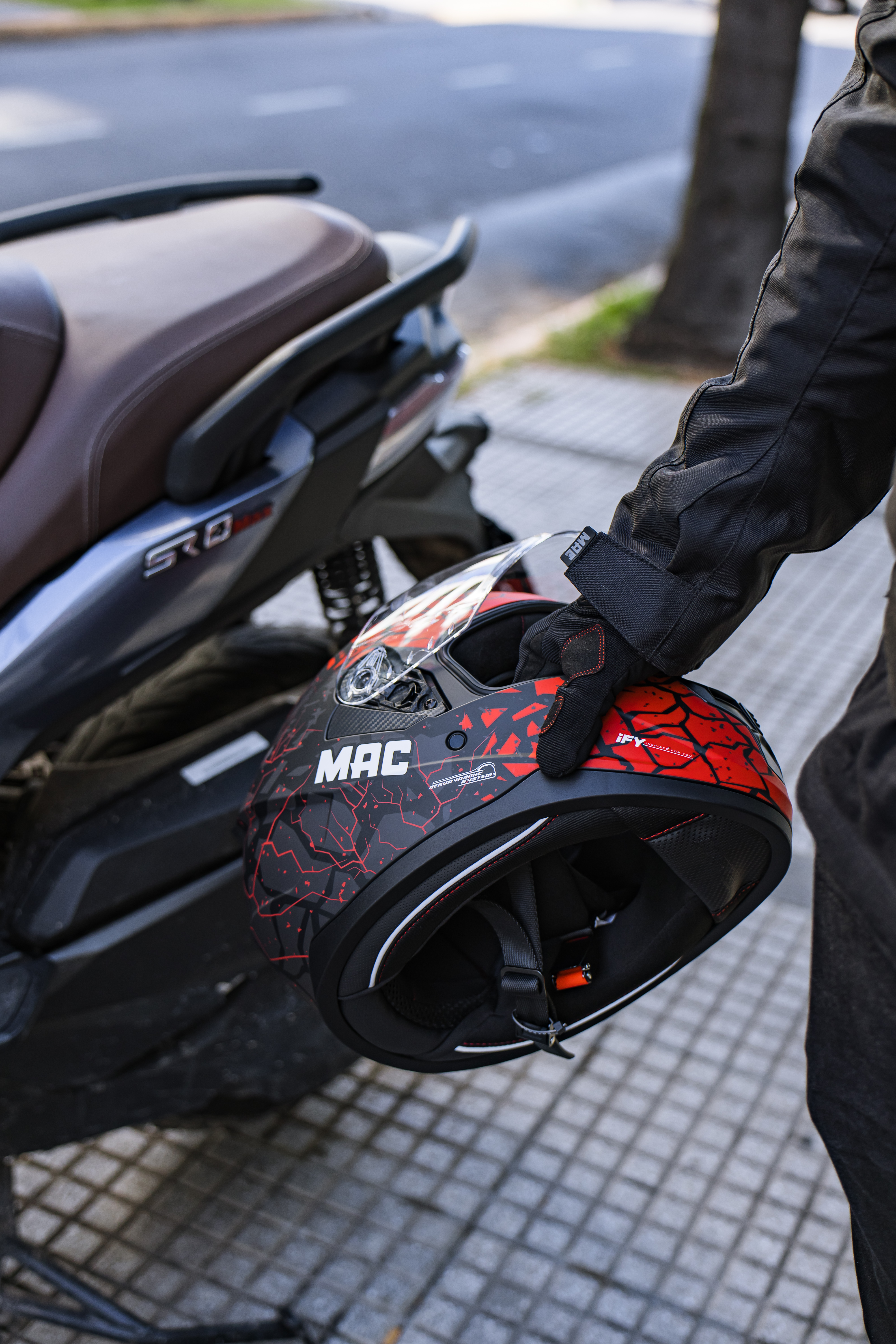 SERVICOM.MAC.0325.345.jpg