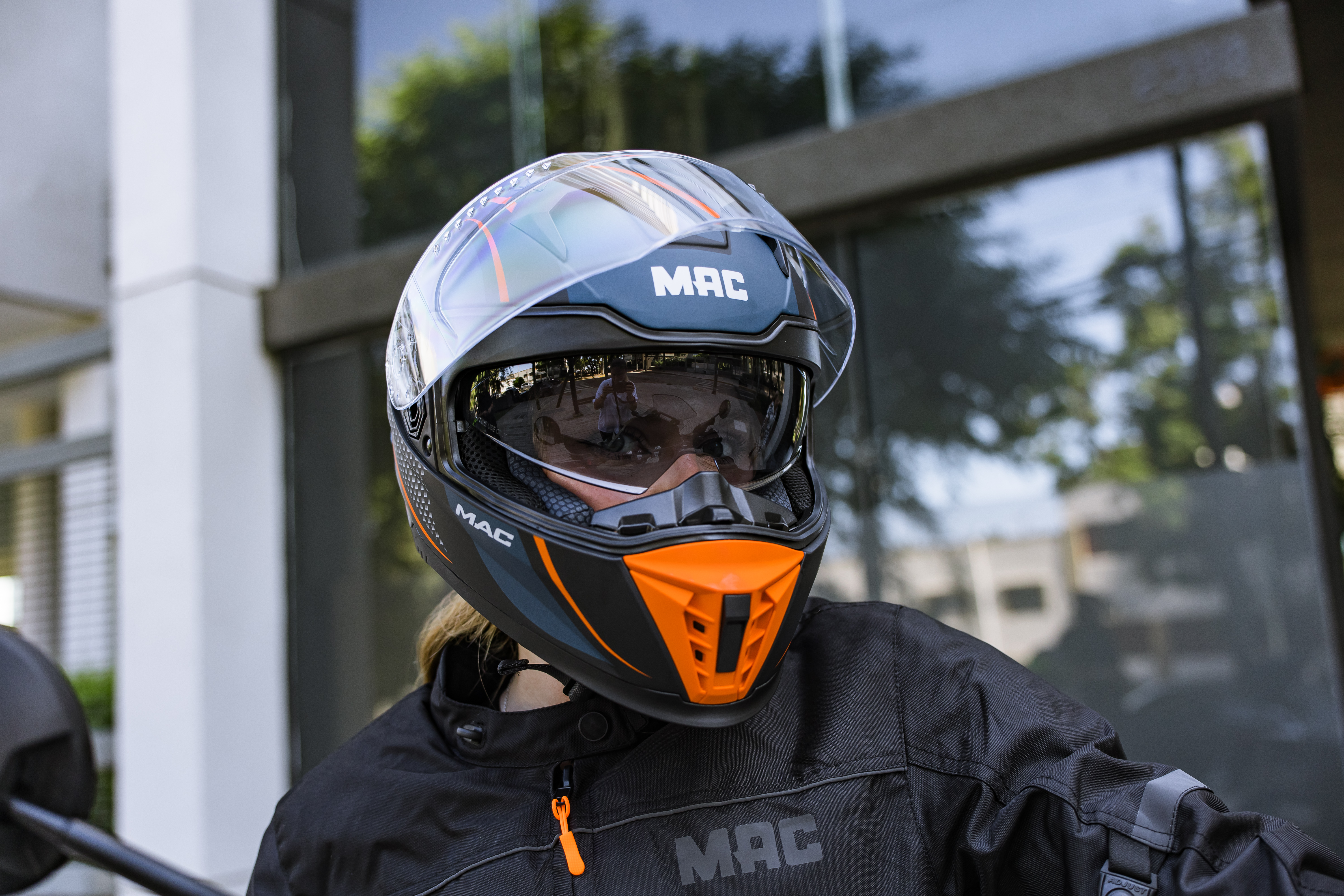 SERVICOM.MAC.0325.94.jpg