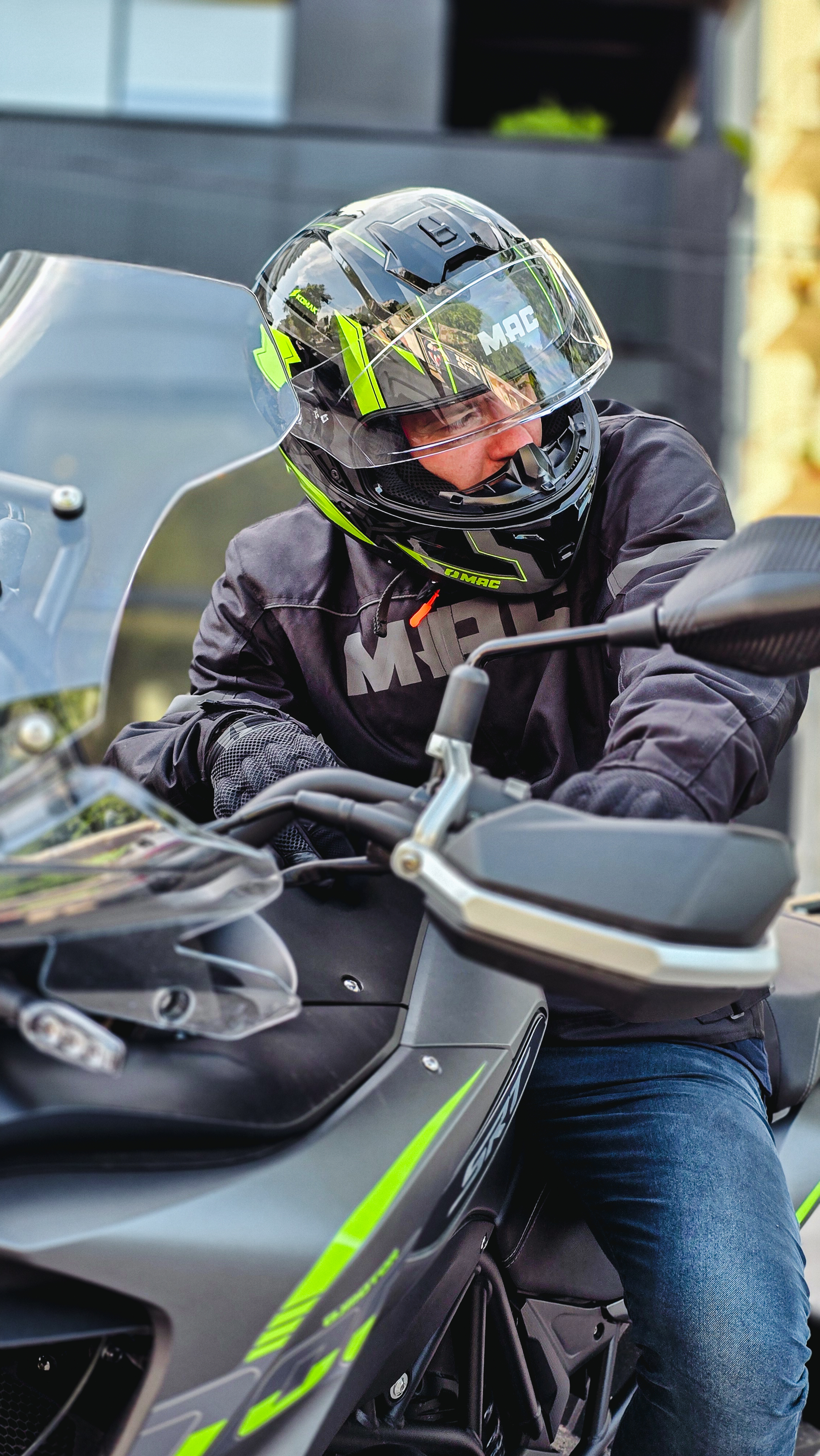 VOLT YELLOW-19.jpg